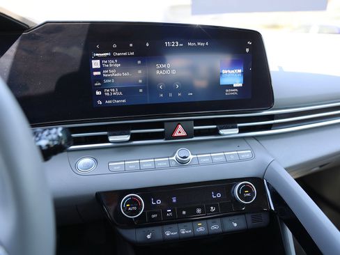 Certified 2023 Hyundai Elantra SEL w/ Convenience Package FWD image 19