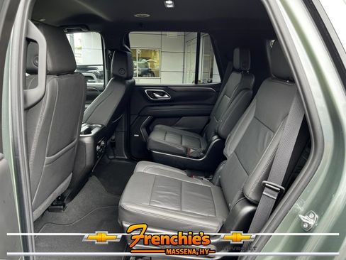 Used 2024 Chevrolet Tahoe LT w/ Luxury Package AWD/4WD image 11