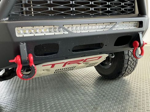 Used 2018 Toyota 4Runner TRD Pro AWD/4WD image 15