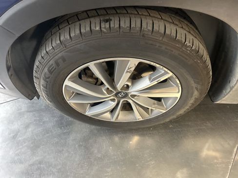 Used 2020 Hyundai Santa Fe SEL w/ Convenience + Premium Package image 17