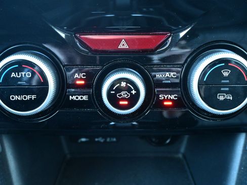 Used 2023 Subaru Forester Touring image 28