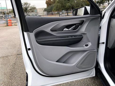 Certified 2022 GMC Terrain SLE w/ Driver Convenience Package image 20