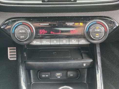 Used 2022 Kia Forte GT image 23