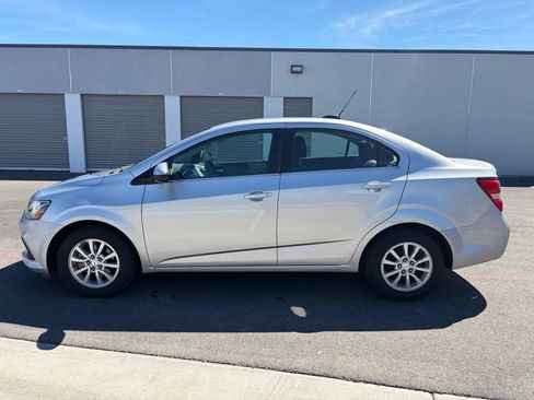 Used 2017 Chevrolet Sonic LT FWD image 3