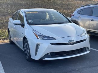 Used 2019 Toyota Prius LE image 1