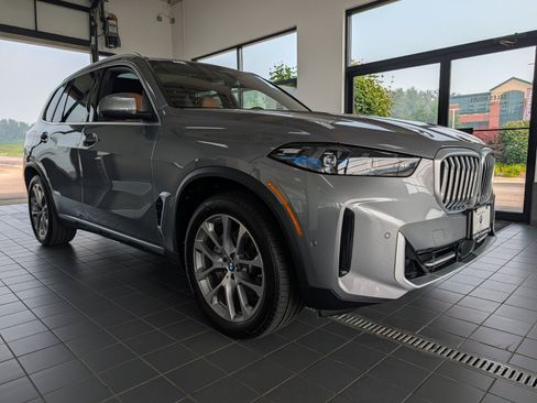 Used 2026 BMW X5 xDrive40i w/ Climate Comfort Package AWD/4WD image 1