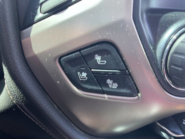 Used 2018 GMC Sierra 2500 Denali w/ Duramax Plus Package AWD/4WD image 10