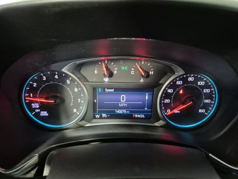 Used 2019 Chevrolet Equinox LT FWD image 12