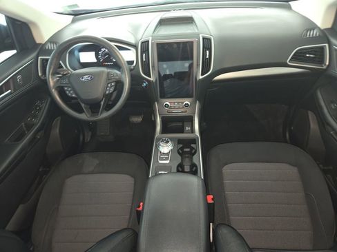 Used 2021 Ford Edge SE FWD image 25