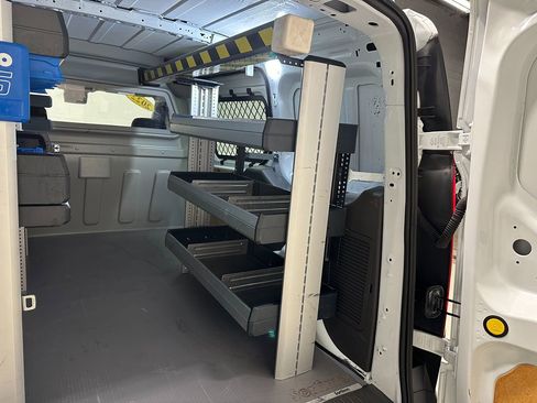 Used 2022 Ford Transit Connect XL image 10