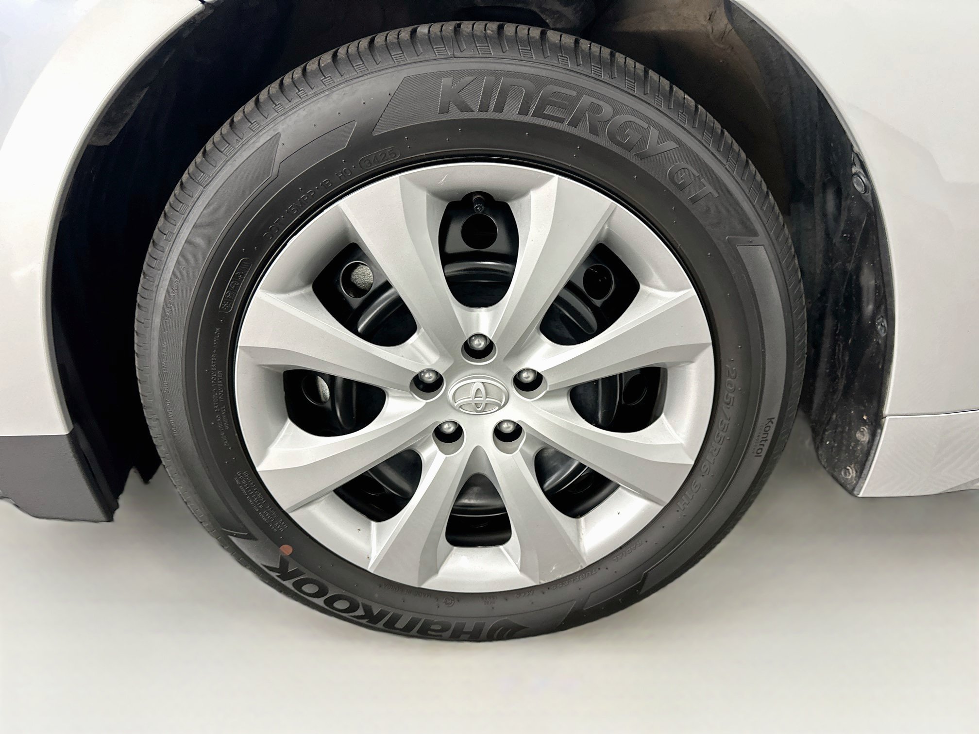 Used 2026 Toyota Corolla LE FWD image 35
