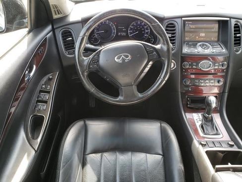 Used 2017 INFINITI QX50 AWD w/ Premium Package image 16
