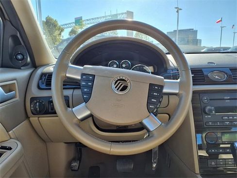 Used 2007 Mercury Montego Luxury image 10