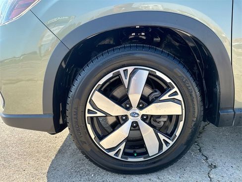 Used 2020 Subaru Forester Touring w/ Popular Package #2 image 12
