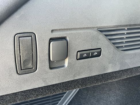 New 2026 Lincoln Nautilus Premier image 27