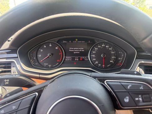 Used 2021 Audi A4 2.0T Premium w/ Convenience Package AWD/4WD image 4