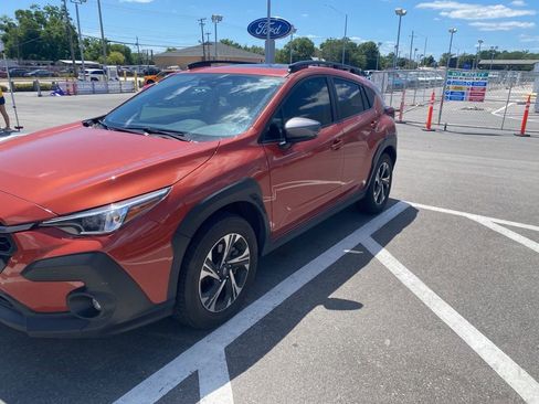 Used 2024 Subaru Crosstrek 2.0i Premium image 2