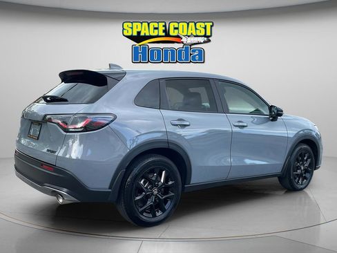 Used 2024 Honda HR-V Sport image 5
