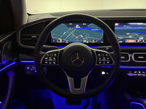 Used 2020 Mercedes-Benz GLE 350 4MATIC w/ Premium Package image 31