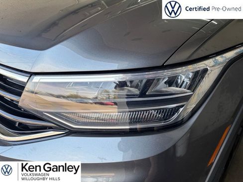 Used 2023 Volkswagen Tiguan SE R-Line AWD/4WD image 6