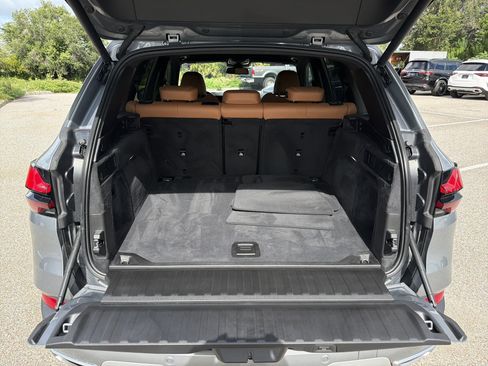 Used 2024 BMW X5 sDrive40i w/ Premium Package RWD image 12