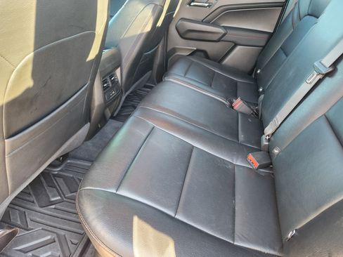 Certified 2024 Chevrolet Colorado Z71 w/ Z71 Convenience Package 2 image 28