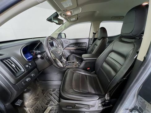 Used 2022 GMC Canyon Denali image 9