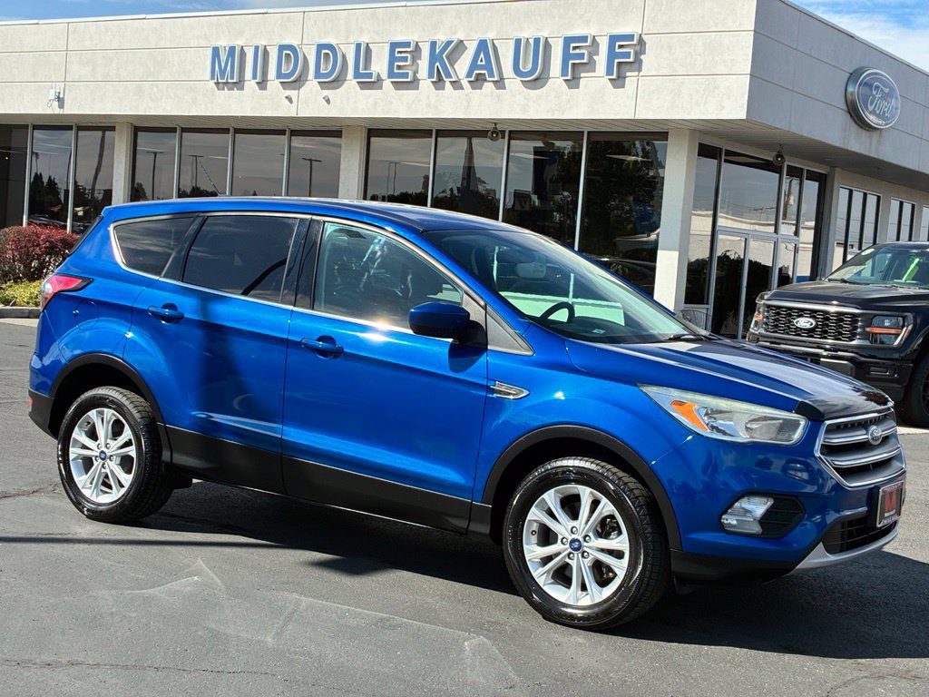 Used 2017 Ford Escape SE AWD/4WD image 1