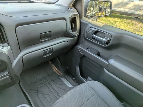 Used 2021 Chevrolet Silverado 1500 Custom AWD/4WD image 17