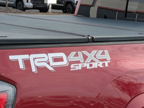 Used 2021 Toyota Tacoma TRD Sport image 13