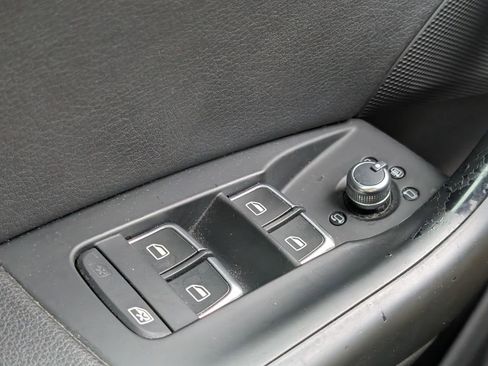 Used 2016 Audi Q3 2.0T Prestige image 12