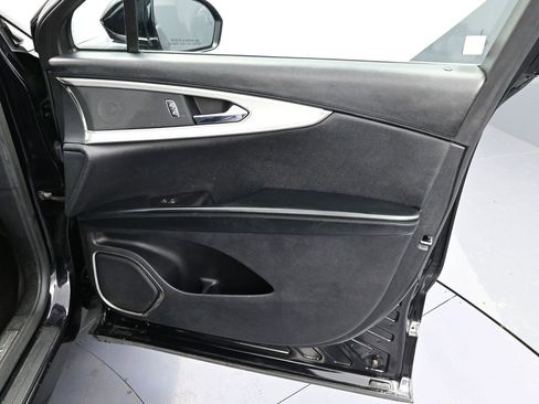 Used 2019 Lincoln Nautilus Premier image 20