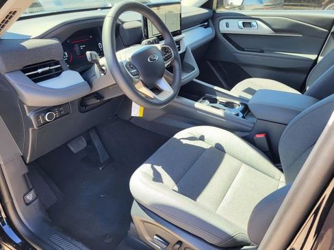 New 2026 Ford Explorer Active image 3