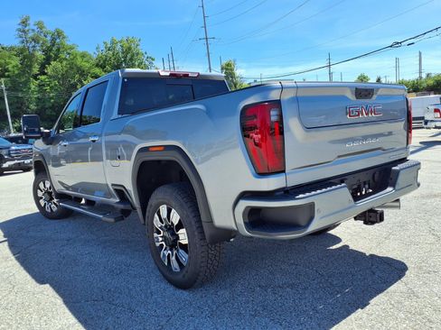 New 2026 GMC Sierra 2500 Denali w/ Denali Reserve Package AWD/4WD image 23