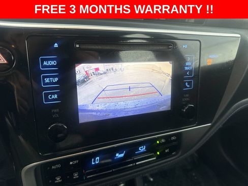 Used 2018 Toyota Corolla SE FWD image 18