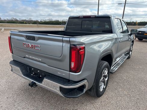 Certified 2024 GMC Sierra 1500 SLT image 5