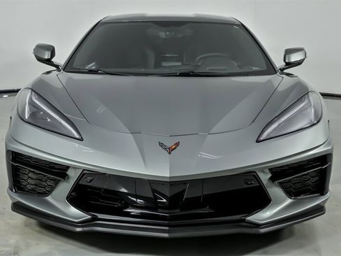 Used 2023 Chevrolet Corvette Stingray Preferred Cpe w/ Z51 Performance Package RWD image 3