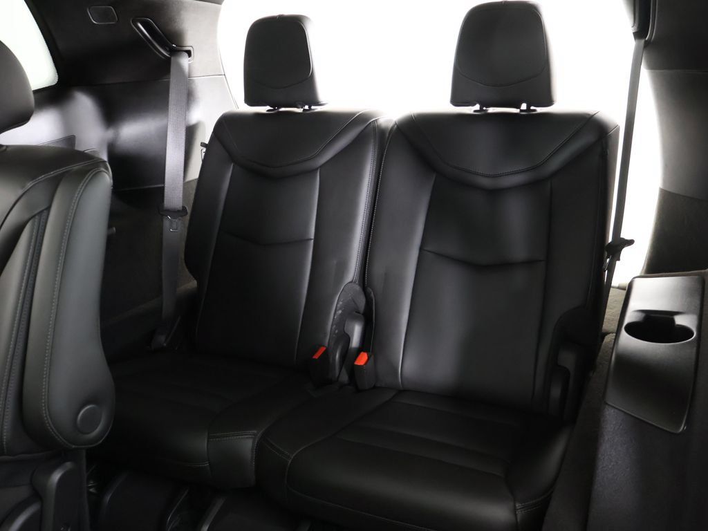 Used 2023 Cadillac XT6 Premium Luxury AWD/4WD image 43