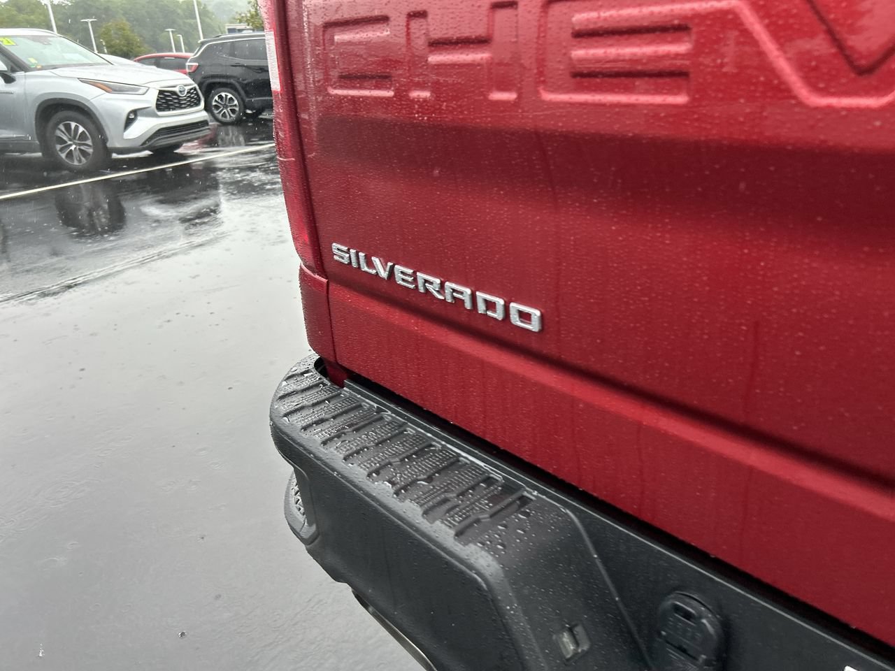 Used 2023 Chevrolet Silverado 1500 LT Trail Boss w/ Convenience Package II AWD/4WD image 10