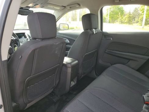 Used 2017 Chevrolet Equinox LS FWD image 8