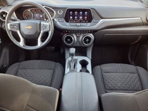 Used 2022 Chevrolet Blazer LT image 9