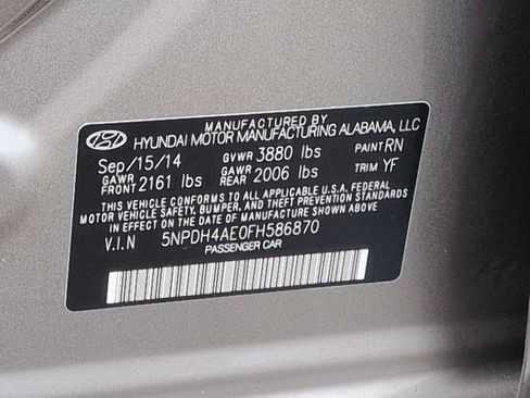 Used 2015 Hyundai Elantra SE FWD image 35
