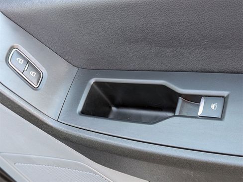 Used 2024 Ford F250 XL w/ XL Chrome Package image 35