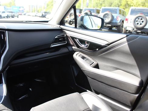 Used 2024 Subaru Outback Limited image 12