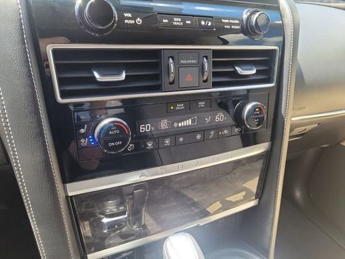 Certified 2022 Nissan Armada Platinum w/ Captain's Chairs Package RWD image 33