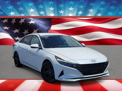 Used 2022 Hyundai Elantra SEL w/ Convenience Package