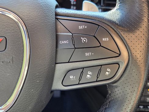 Used 2025 Dodge Durango GT AWD/4WD image 34