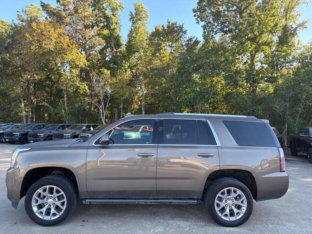 Used 2015 GMC Yukon Denali w/ Premium Package RWD image 2
