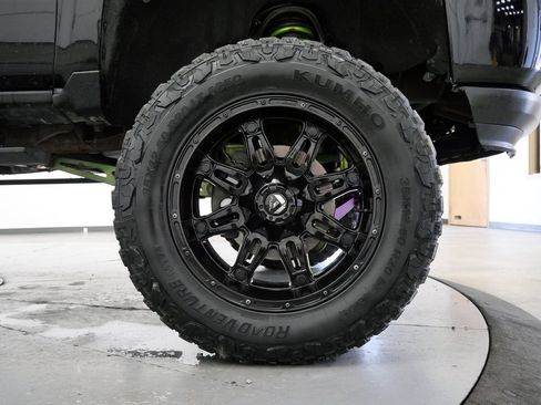 Used 2019 Chevrolet Silverado 1500 Custom w/ Custom Convenience Package AWD/4WD image 34