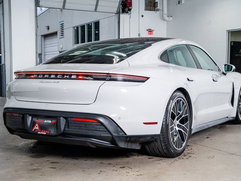 Used 2021 Porsche Taycan 4S image 6